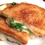 Grilled Cheese with Arugula and Apples