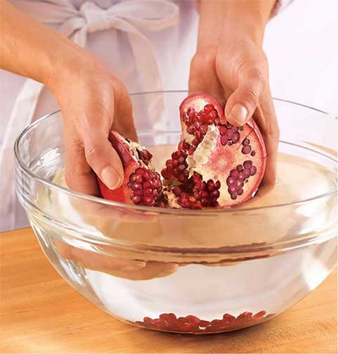 How to Open a Pomegranate Step 3