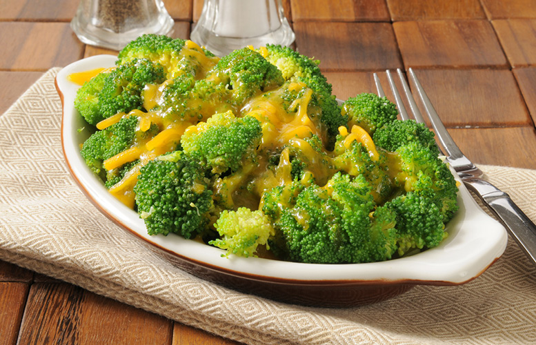 Broccoli in Cheese Sauce