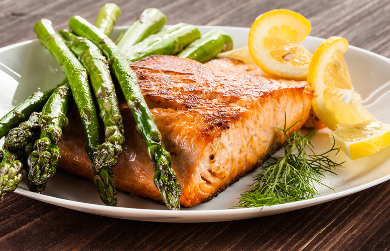 Grilled Salmon and Asparagus