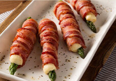 Cheesy Bacon Asparagus Rolls