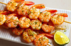 Grilled Garlic Lime Shrimp Skewers