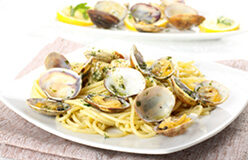Linguine and White Clam Sauce